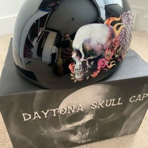 Women’s Small Daytona Skull Cap!  Perfect condition. Barely worn.  Paid $85.